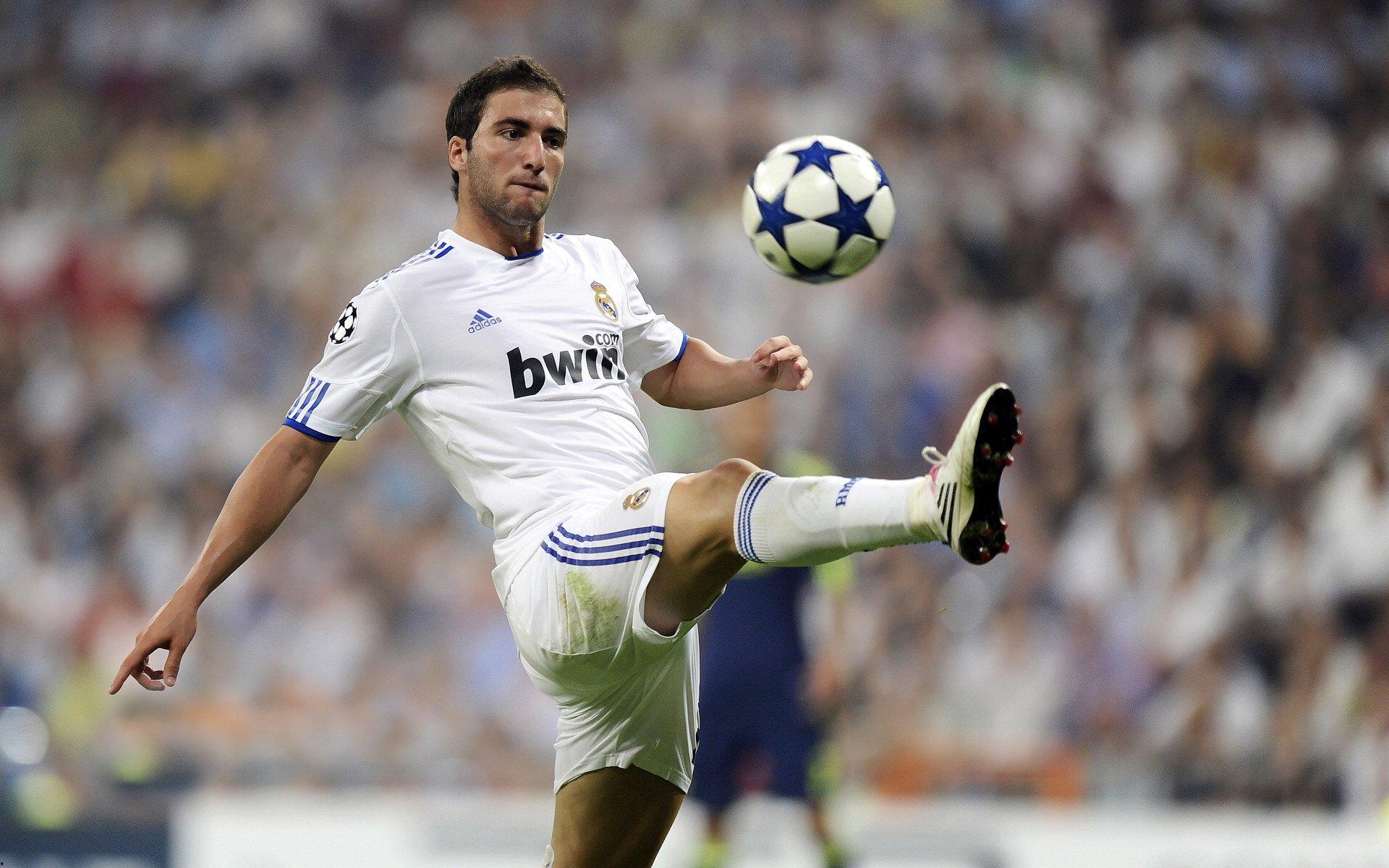 热刺锁定中场新核,斯基拉确认俱乐部将正式与拜仁谈判帕利尼亚买断事宜